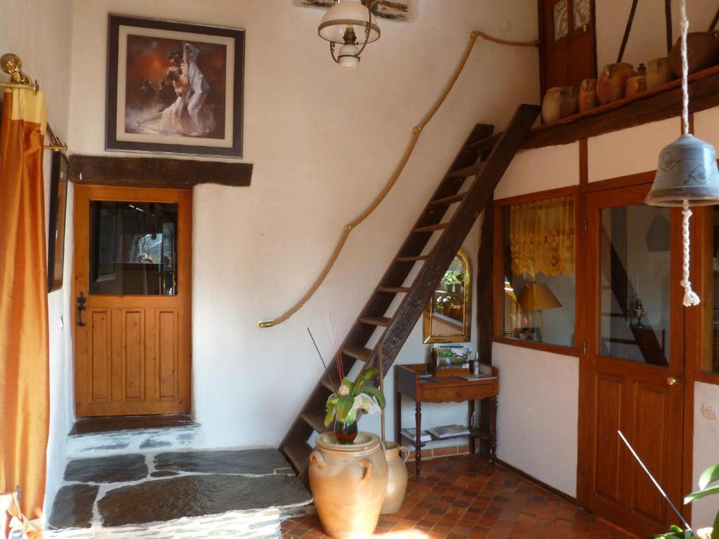 Chambre D'Hotes Saint Jacob Relais De Chasse Du XVIII Siecle Les Fougerets Exterior photo