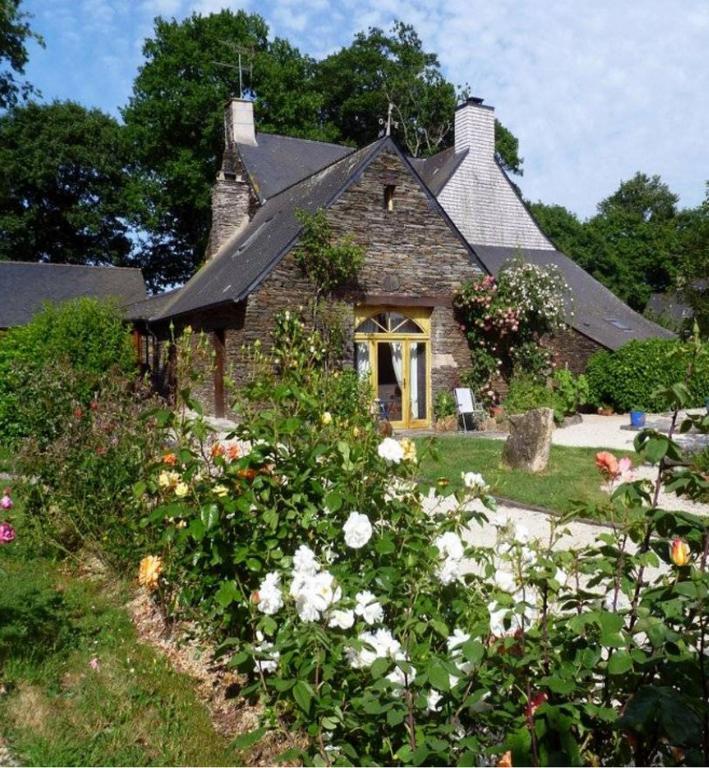 Chambre D'Hotes Saint Jacob Relais De Chasse Du XVIII Siecle Les Fougerets Exterior photo
